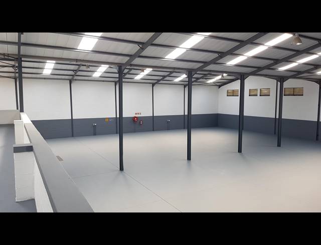 1,166M² FACTORY FOR SALE IN SAXENBURG PARK 2